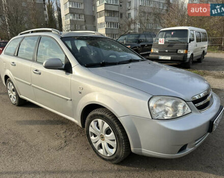 Серый Шевроле Нубира, объемом двигателя 1.6 л и пробегом 270 тыс. км за 4200 $, фото 6 на Automoto.ua