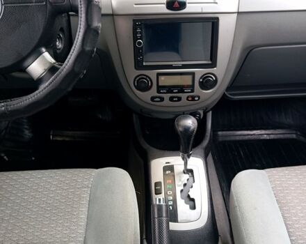 Серый Шевроле Нубира, объемом двигателя 1.8 л и пробегом 200 тыс. км за 2999 $, фото 7 на Automoto.ua