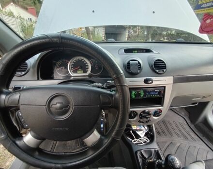 Серый Шевроле Нубира, объемом двигателя 1.6 л и пробегом 270 тыс. км за 3300 $, фото 16 на Automoto.ua