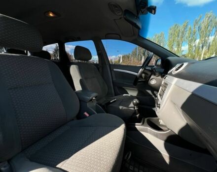 Серый Шевроле Нубира, объемом двигателя 1.8 л и пробегом 152 тыс. км за 4100 $, фото 7 на Automoto.ua