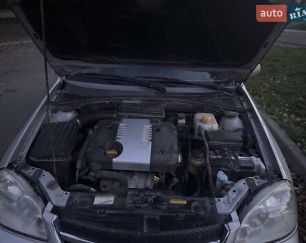 Серый Шевроле Нубира, объемом двигателя 1.8 л и пробегом 257 тыс. км за 3500 $, фото 5 на Automoto.ua