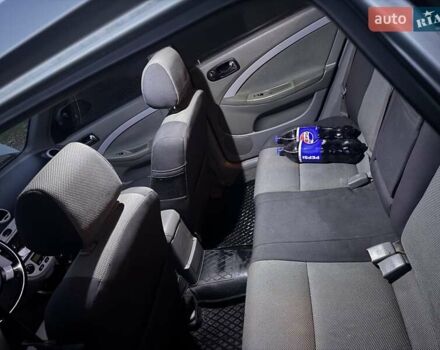 Серый Шевроле Нубира, объемом двигателя 1.8 л и пробегом 257 тыс. км за 3500 $, фото 1 на Automoto.ua