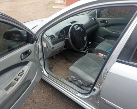 Серый Шевроле Нубира, объемом двигателя 1.6 л и пробегом 206 тыс. км за 5000 $, фото 2 на Automoto.ua