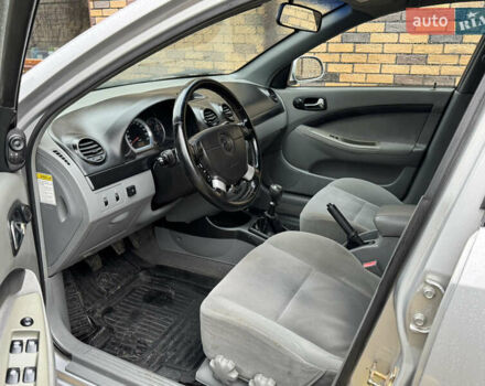 Серый Шевроле Нубира, объемом двигателя 1.6 л и пробегом 241 тыс. км за 4100 $, фото 9 на Automoto.ua