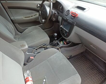 Серый Шевроле Нубира, объемом двигателя 1.6 л и пробегом 206 тыс. км за 5000 $, фото 8 на Automoto.ua