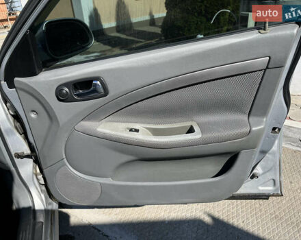 Серый Шевроле Нубира, объемом двигателя 1.8 л и пробегом 281 тыс. км за 3550 $, фото 16 на Automoto.ua