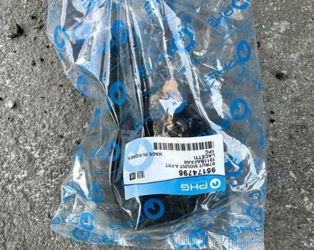 Серый Шевроле Нубира, объемом двигателя 1.8 л и пробегом 264 тыс. км за 5555 $, фото 23 на Automoto.ua