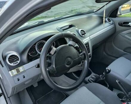 Серый Шевроле Нубира, объемом двигателя 1.8 л и пробегом 282 тыс. км за 4800 $, фото 5 на Automoto.ua
