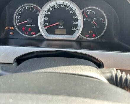 Серый Шевроле Нубира, объемом двигателя 1.8 л и пробегом 264 тыс. км за 5555 $, фото 12 на Automoto.ua