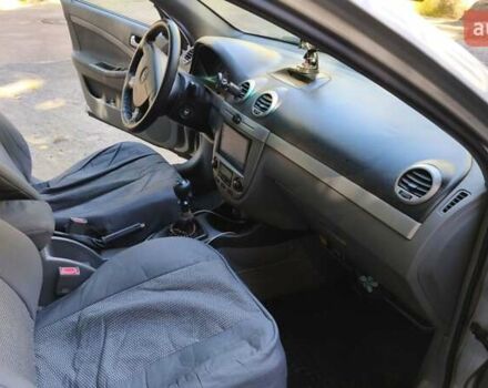 Серый Шевроле Нубира, объемом двигателя 1.8 л и пробегом 201 тыс. км за 4800 $, фото 14 на Automoto.ua