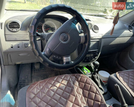 Серый Шевроле Нубира, объемом двигателя 1.8 л и пробегом 352 тыс. км за 3700 $, фото 11 на Automoto.ua