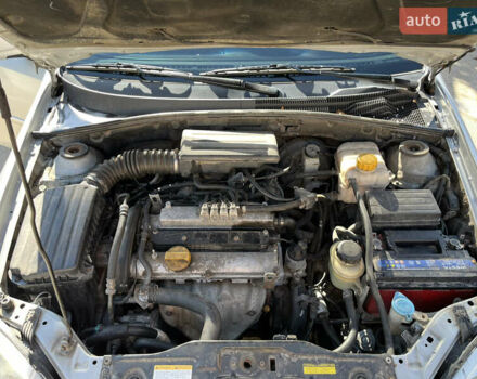 Серый Шевроле Нубира, объемом двигателя 1.8 л и пробегом 281 тыс. км за 3550 $, фото 9 на Automoto.ua