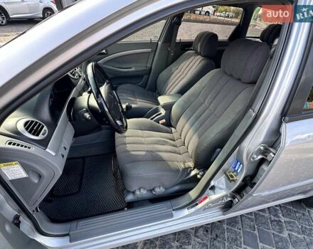 Серый Шевроле Нубира, объемом двигателя 1.8 л и пробегом 264 тыс. км за 5555 $, фото 2 на Automoto.ua