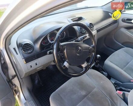 Серый Шевроле Нубира, объемом двигателя 1.6 л и пробегом 264 тыс. км за 4100 $, фото 3 на Automoto.ua