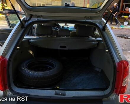 Серый Шевроле Нубира, объемом двигателя 1.8 л и пробегом 201 тыс. км за 4800 $, фото 6 на Automoto.ua