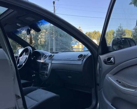 Серый Шевроле Нубира, объемом двигателя 1.8 л и пробегом 300 тыс. км за 4100 $, фото 7 на Automoto.ua