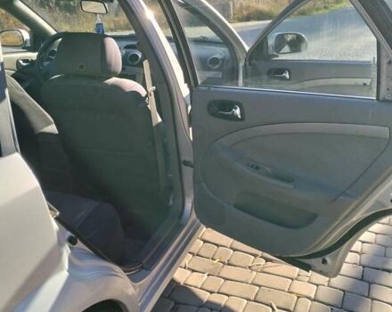 Серый Шевроле Нубира, объемом двигателя 1.6 л и пробегом 200 тыс. км за 4300 $, фото 13 на Automoto.ua