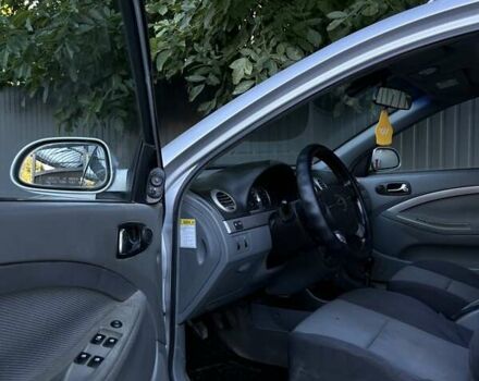 Серый Шевроле Нубира, объемом двигателя 1.8 л и пробегом 300 тыс. км за 4100 $, фото 14 на Automoto.ua