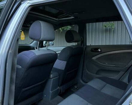 Серый Шевроле Нубира, объемом двигателя 1.8 л и пробегом 300 тыс. км за 4100 $, фото 17 на Automoto.ua