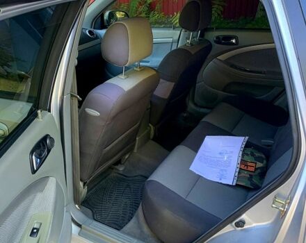 Сірий Шевроле Нубіра, об'ємом двигуна 1.8 л та пробігом 177 тис. км за 5400 $, фото 4 на Automoto.ua