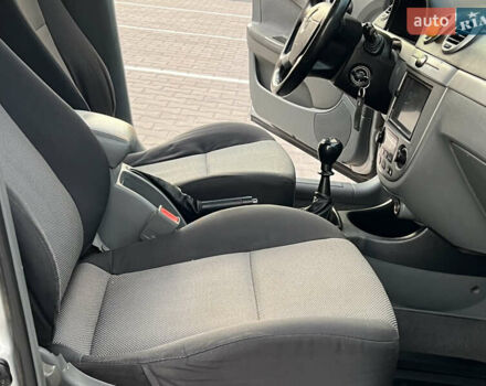 Серый Шевроле Нубира, объемом двигателя 1.8 л и пробегом 303 тыс. км за 3950 $, фото 33 на Automoto.ua