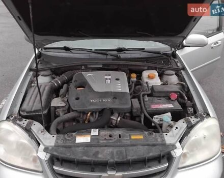 Серый Шевроле Нубира, объемом двигателя 2 л и пробегом 243 тыс. км за 4200 $, фото 11 на Automoto.ua