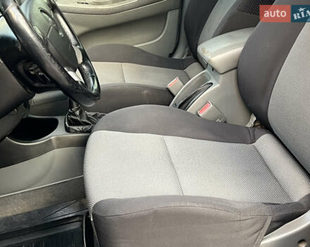 Серый Шевроле Нубира, объемом двигателя 1.8 л и пробегом 303 тыс. км за 3950 $, фото 31 на Automoto.ua