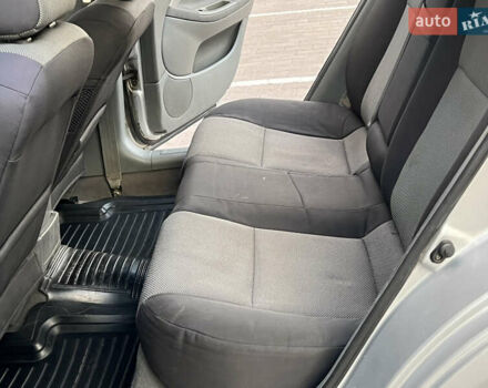 Серый Шевроле Нубира, объемом двигателя 1.8 л и пробегом 303 тыс. км за 3950 $, фото 42 на Automoto.ua