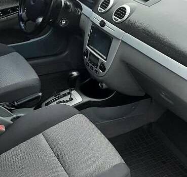 Серый Шевроле Нубира, объемом двигателя 1.8 л и пробегом 156 тыс. км за 5900 $, фото 9 на Automoto.ua