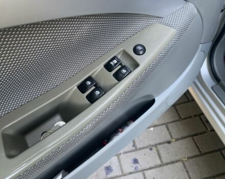 Серый Шевроле Нубира, объемом двигателя 2 л и пробегом 270 тыс. км за 4300 $, фото 9 на Automoto.ua