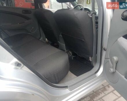 Серый Шевроле Нубира, объемом двигателя 1.6 л и пробегом 272 тыс. км за 5600 $, фото 16 на Automoto.ua