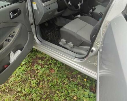 Сірий Шевроле Нубіра, об'ємом двигуна 1.6 л та пробігом 170 тис. км за 6000 $, фото 4 на Automoto.ua