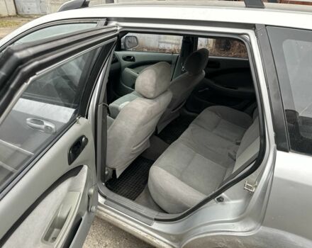 Серый Шевроле Нубира, объемом двигателя 1.6 л и пробегом 385 тыс. км за 1850 $, фото 5 на Automoto.ua