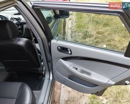 Сірий Шевроле Нубіра, об'ємом двигуна 1.6 л та пробігом 214 тис. км за 5600 $, фото 10 на Automoto.ua