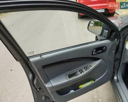 Сірий Шевроле Нубіра, об'ємом двигуна 1.6 л та пробігом 214 тис. км за 5600 $, фото 15 на Automoto.ua