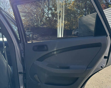 Серый Шевроле Нубира, объемом двигателя 1.6 л и пробегом 264 тыс. км за 4500 $, фото 28 на Automoto.ua