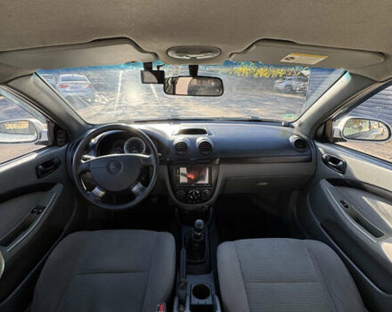 Серый Шевроле Нубира, объемом двигателя 1.6 л и пробегом 264 тыс. км за 4500 $, фото 32 на Automoto.ua