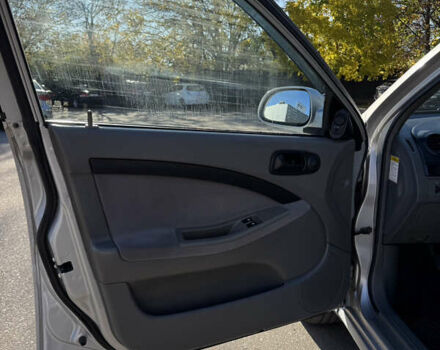 Серый Шевроле Нубира, объемом двигателя 1.6 л и пробегом 264 тыс. км за 4500 $, фото 22 на Automoto.ua