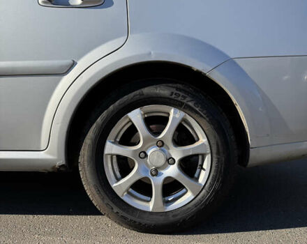 Серый Шевроле Нубира, объемом двигателя 1.6 л и пробегом 264 тыс. км за 4500 $, фото 8 на Automoto.ua