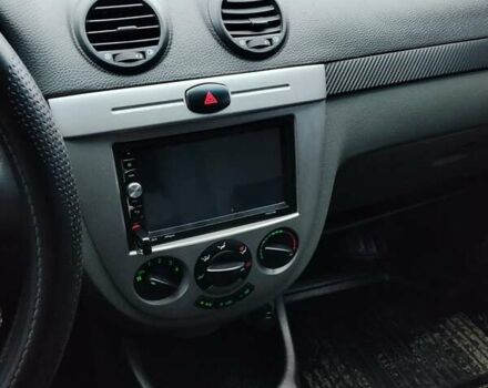 Серый Шевроле Нубира, объемом двигателя 1.6 л и пробегом 277 тыс. км за 4500 $, фото 1 на Automoto.ua