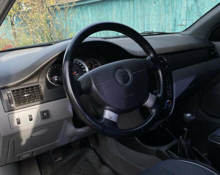 Синий Шевроле Нубира, объемом двигателя 1.8 л и пробегом 130 тыс. км за 2100 $, фото 9 на Automoto.ua