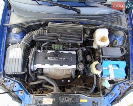 Синий Шевроле Нубира, объемом двигателя 1.8 л и пробегом 325 тыс. км за 3600 $, фото 2 на Automoto.ua