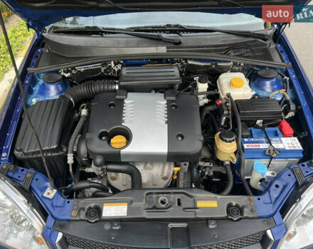 Синий Шевроле Нубира, объемом двигателя 1.8 л и пробегом 217 тыс. км за 5500 $, фото 8 на Automoto.ua