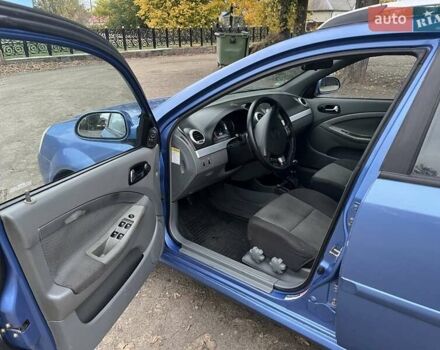 Синий Шевроле Нубира, объемом двигателя 1.8 л и пробегом 250 тыс. км за 4200 $, фото 7 на Automoto.ua