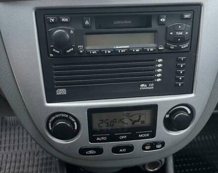 Синий Шевроле Нубира, объемом двигателя 1.8 л и пробегом 250 тыс. км за 4200 $, фото 12 на Automoto.ua