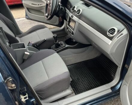 Синий Шевроле Нубира, объемом двигателя 2 л и пробегом 240 тыс. км за 4900 $, фото 2 на Automoto.ua