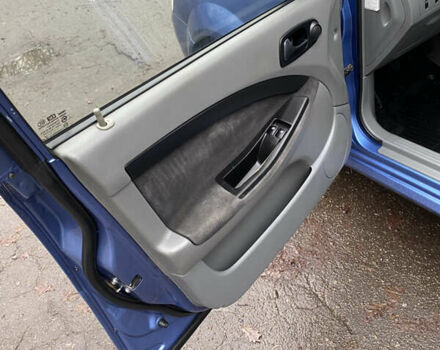 Синий Шевроле Нубира, объемом двигателя 1.99 л и пробегом 340 тыс. км за 4500 $, фото 10 на Automoto.ua