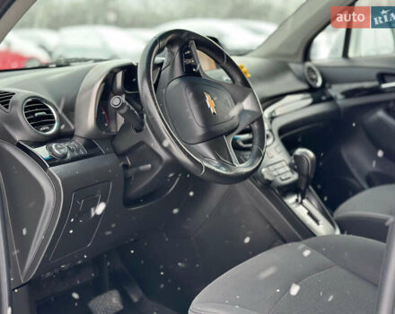 Білий Шевроле Орландо, об'ємом двигуна 0 л та пробігом 219 тис. км за 9400 $, фото 13 на Automoto.ua