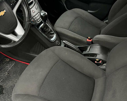 Белый Шевроле Орландо, объемом двигателя 1.8 л и пробегом 280 тыс. км за 7800 $, фото 8 на Automoto.ua