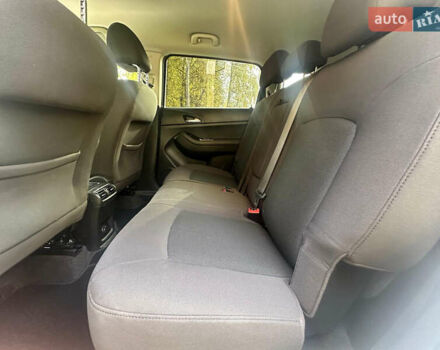 Белый Шевроле Орландо, объемом двигателя 2 л и пробегом 219 тыс. км за 9600 $, фото 23 на Automoto.ua